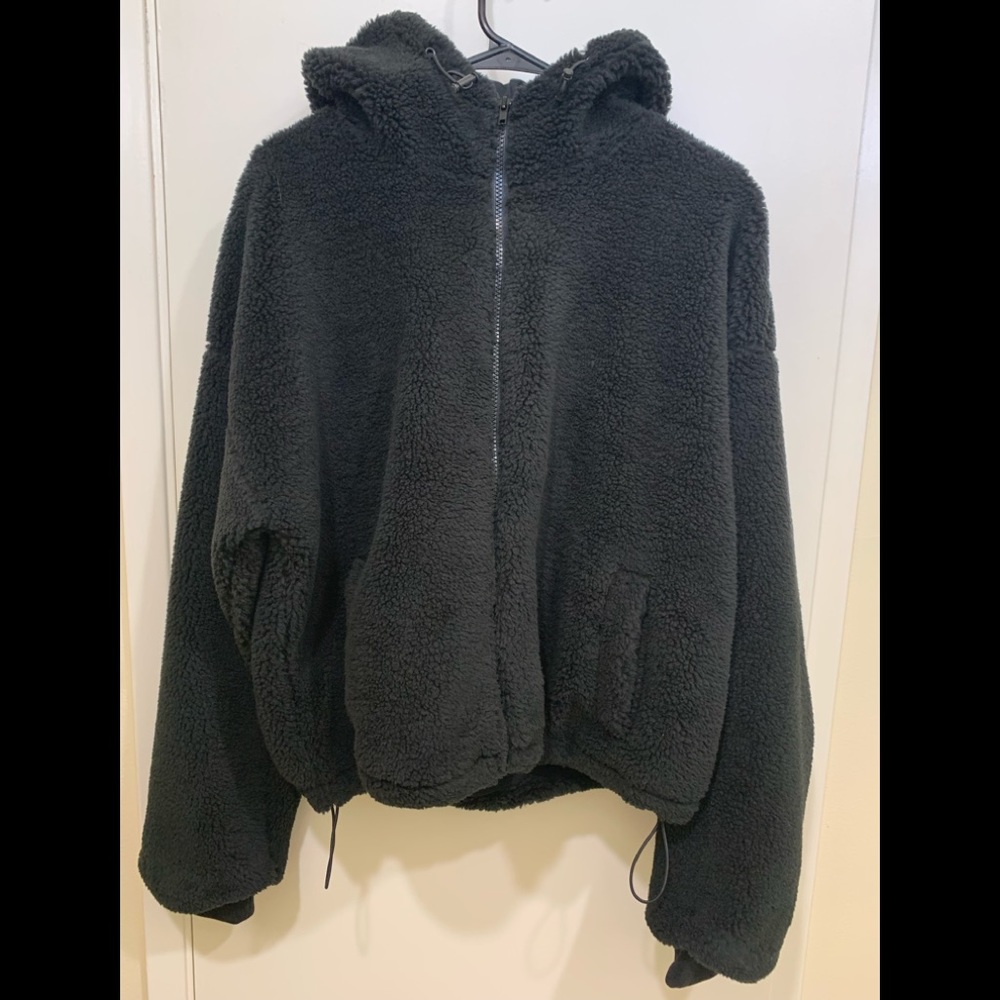 NWT Thread and Supply Teddy/Sherpa Hoodie